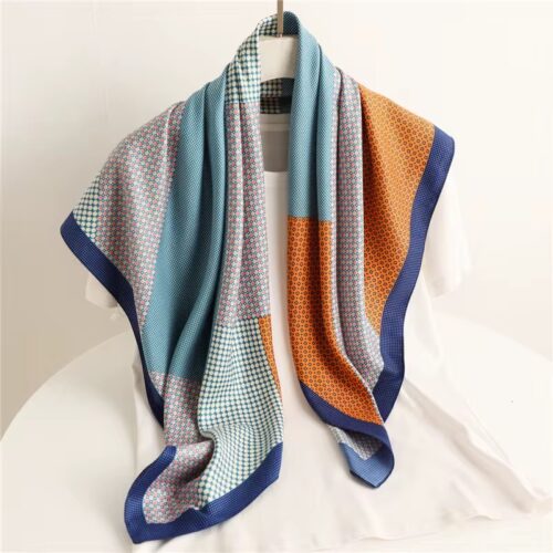 Dyl Scarf
