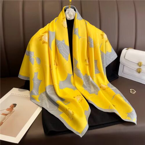Nhyira Scarf